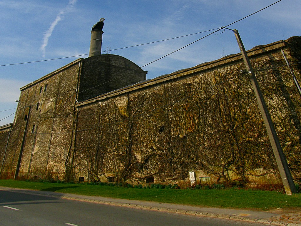 The SCP-7000 factory.jpg