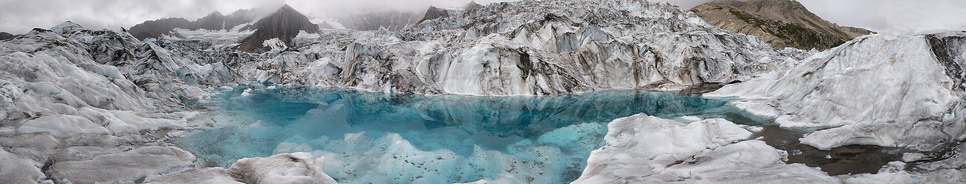 1920px-Trimble_Glacier_3.jpg