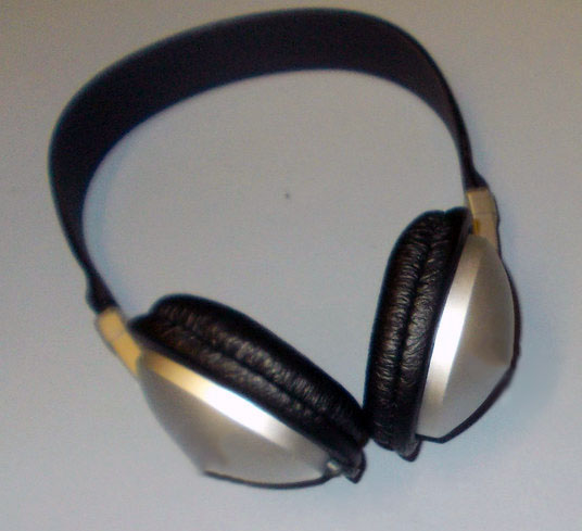 headphones.jpg