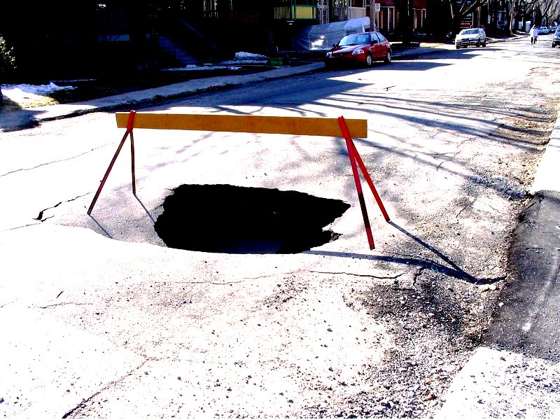 real_side_sinkhole.jpg