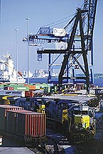 Intermodal_container_facility_at_Seagirt,_Baltimore.jpg