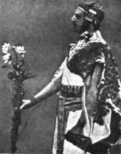 Samuel_Liddell_MacGregor_Mathers_in_Egyptian_getup.jpg
