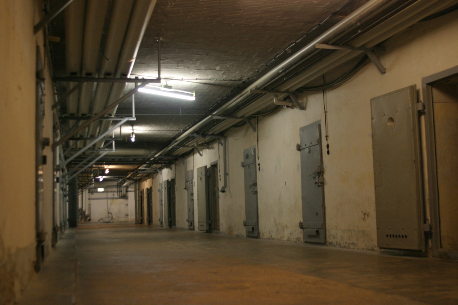 prisoncells