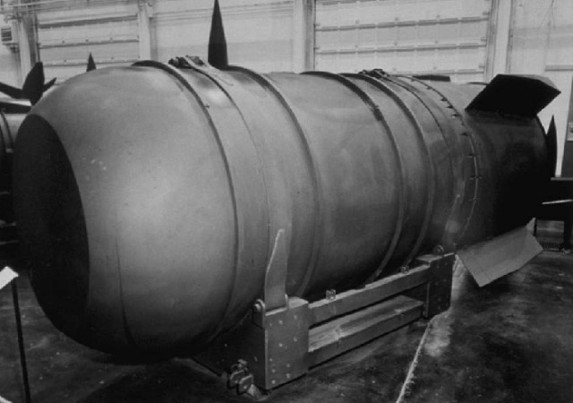 Mark_36_nuclear_bomb.jpg