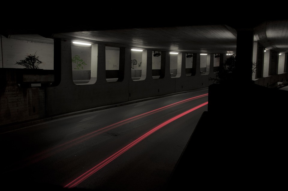tunnel-5122424_960_720.jpg