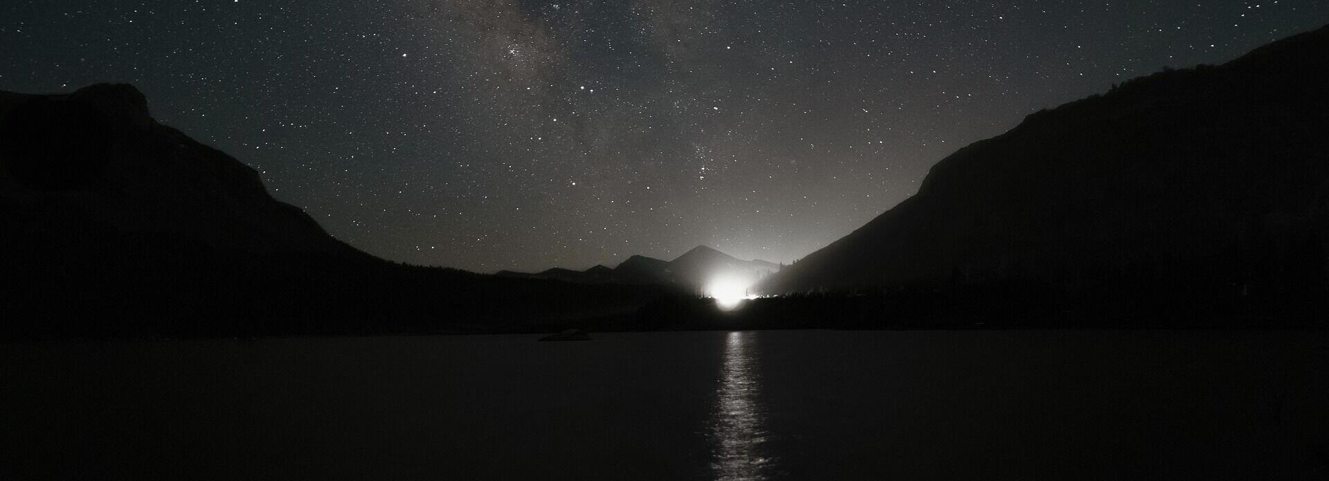 星空灯塔2.jpg