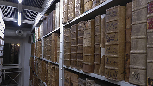 Archives2.jpg