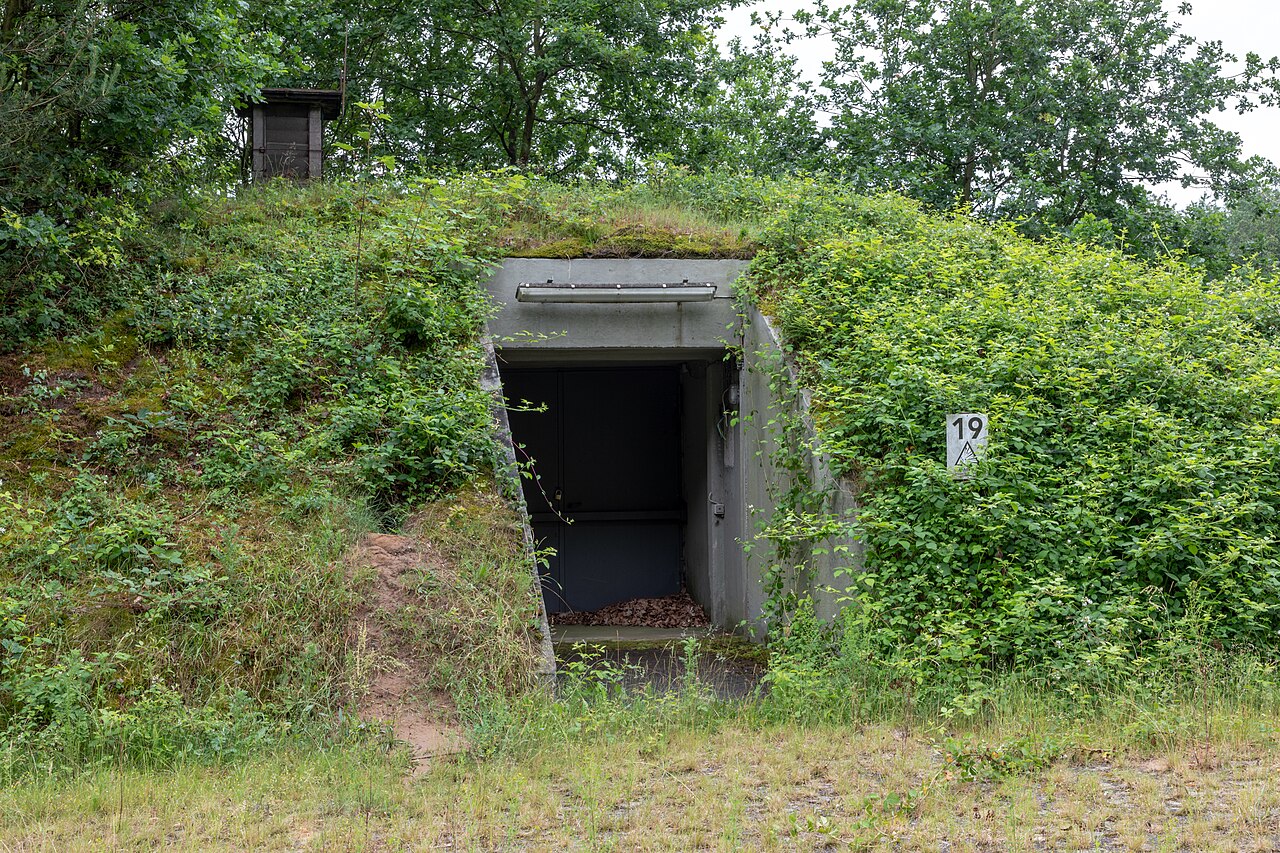 Dülmen,_Kirchspiel,_ehem._Munitionslager_Visbeck,_Bunker_--_2019_--_6426.jpg