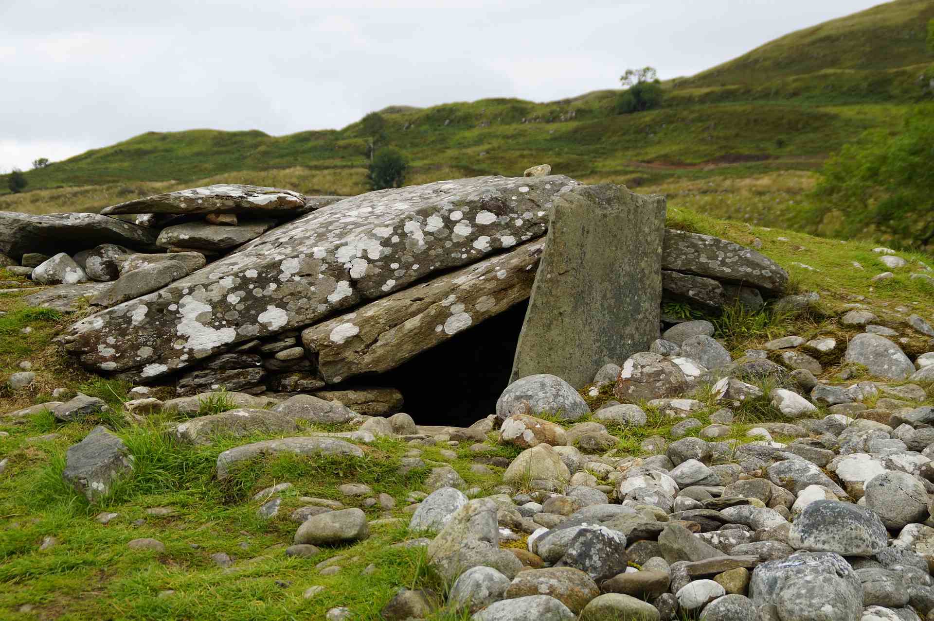 efraimstochter-viking-grave-4636690_1920.jpg