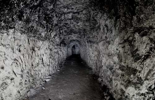 cave_001.jpg
