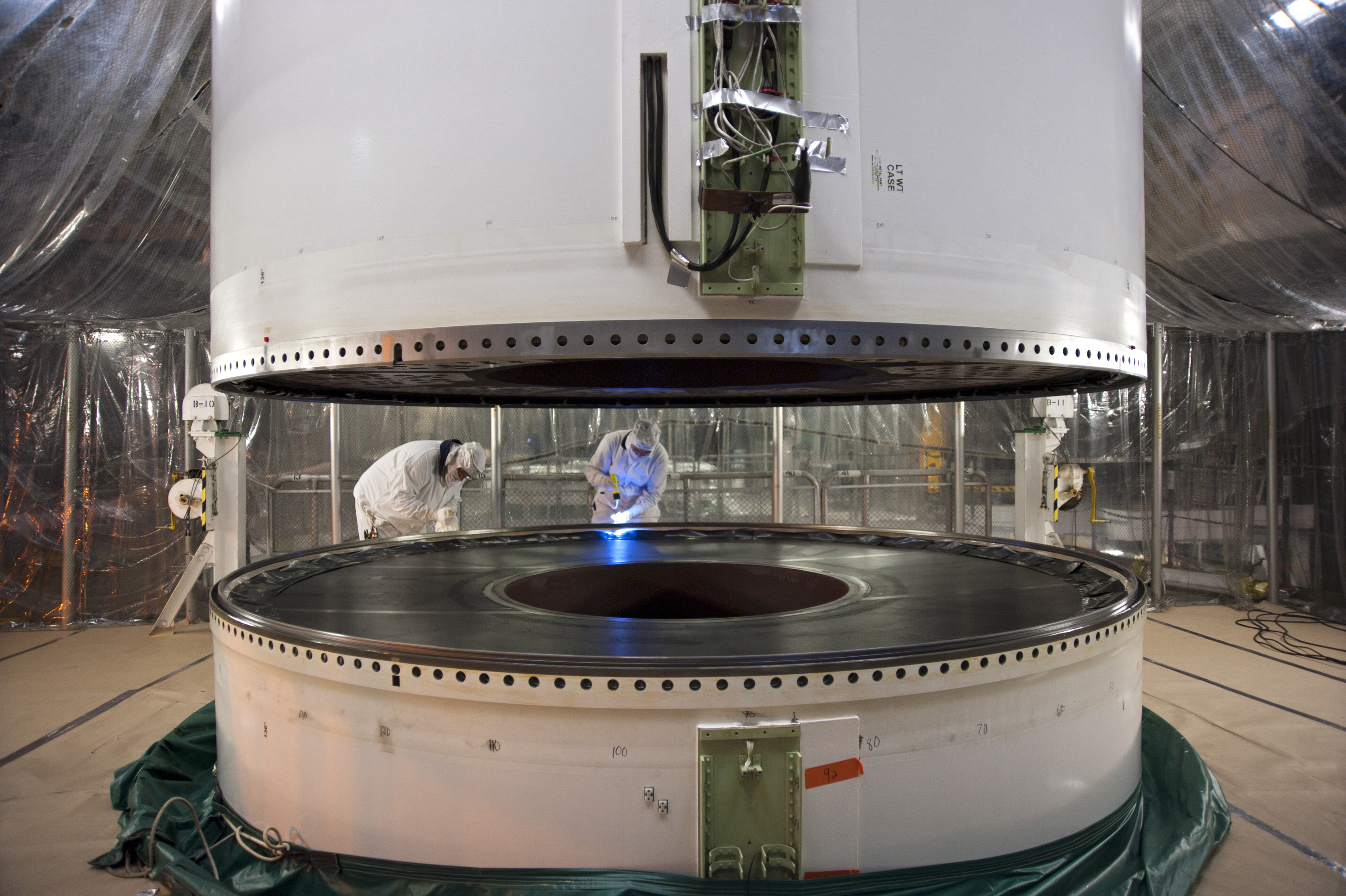 STS-134_solid_rocket_booster_segment_stacking.jpg