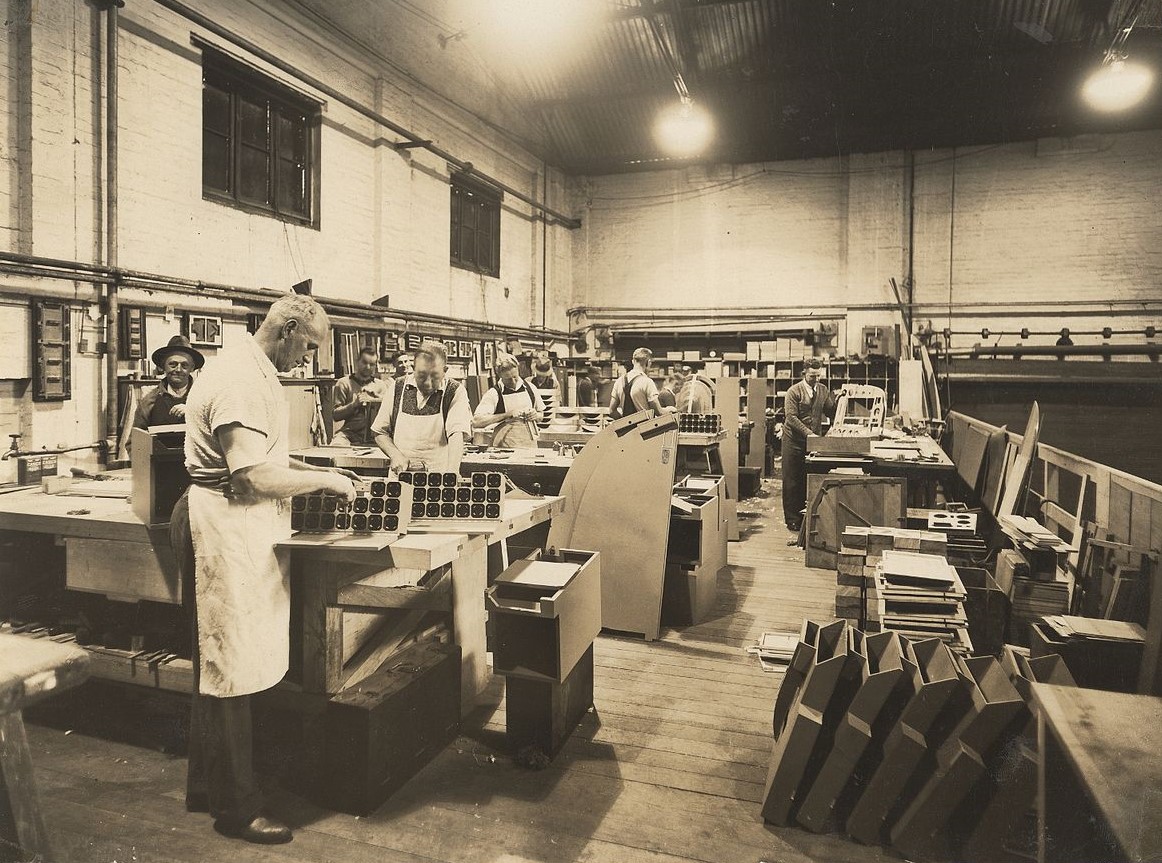 Old Workers.jfif
