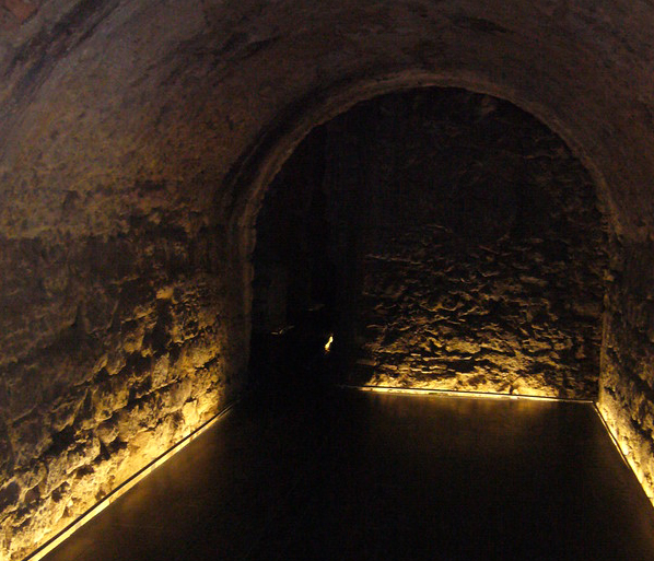 SCP-8000 Tunnel