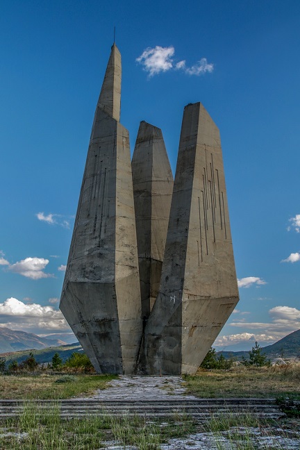 monolith.jpg