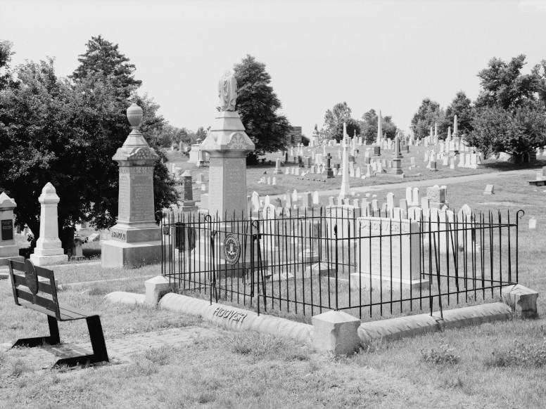 grave.jpg