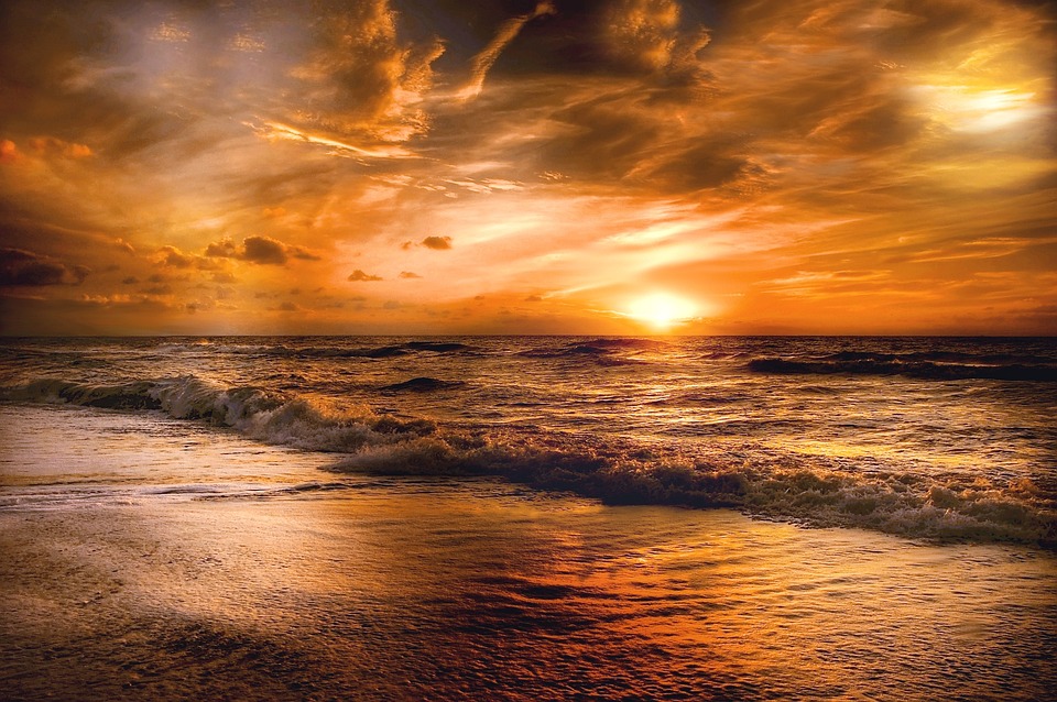sunset-3726030_960_720.jpg