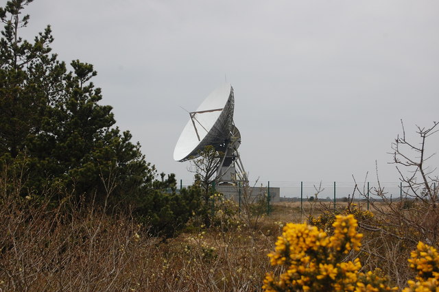 Satellite_dish,_Goonhilly_-_geograph.org.uk_-_1826456.jpg