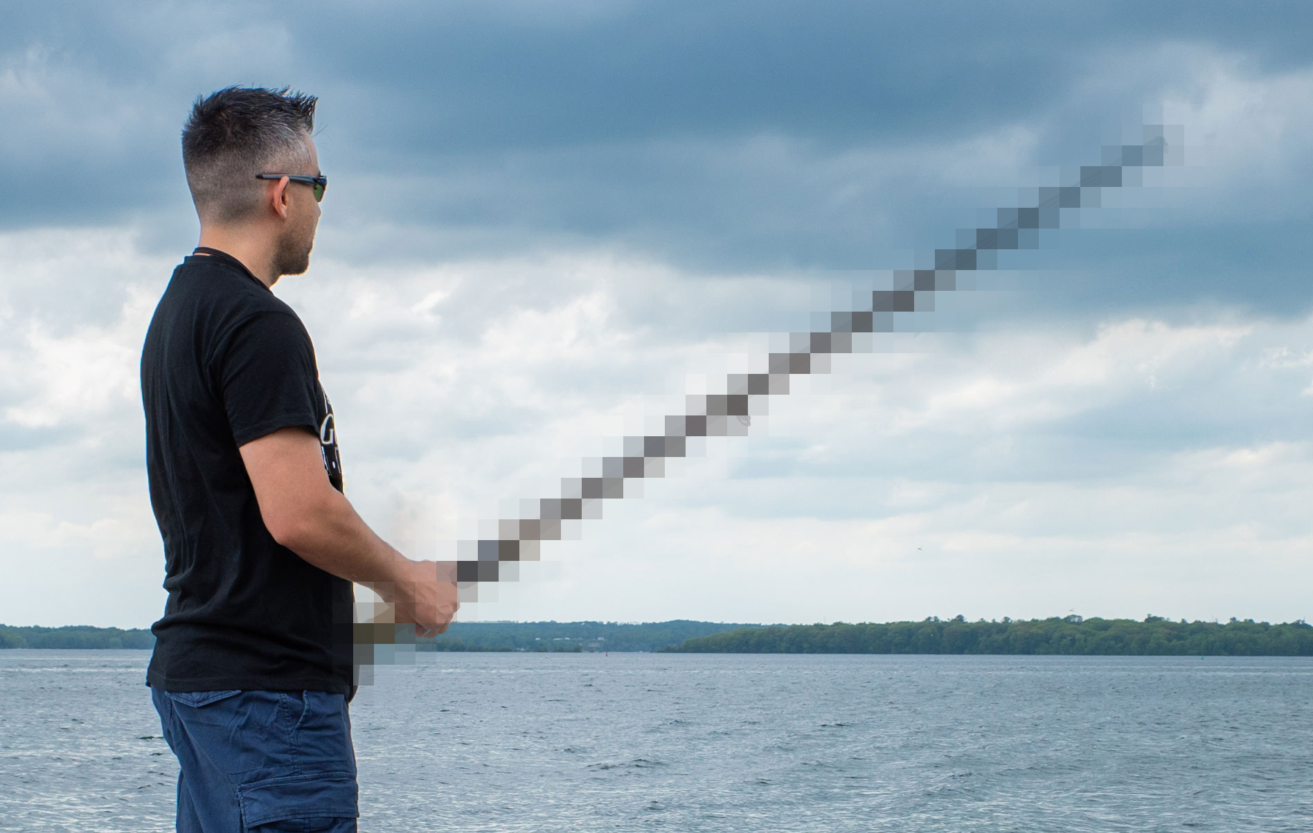 Fishing_at_lake_Couchiching_in_Ontario,_Canada.png