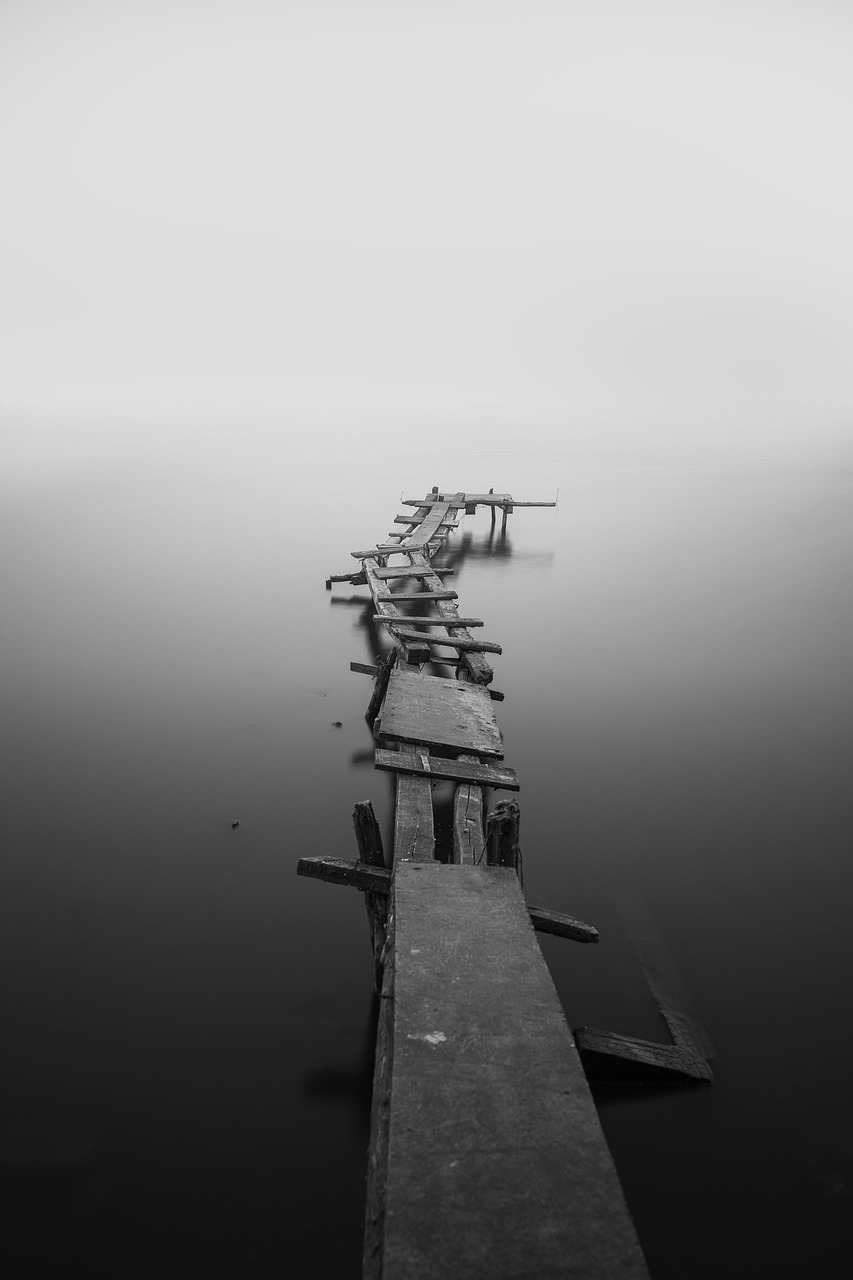 dock-1835410_1280.jpg