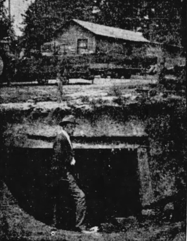 640px-Coal_Glen_mine_entrance.jpg