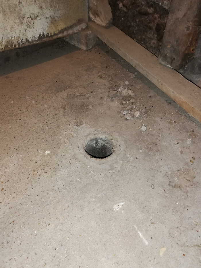 hole.jpg